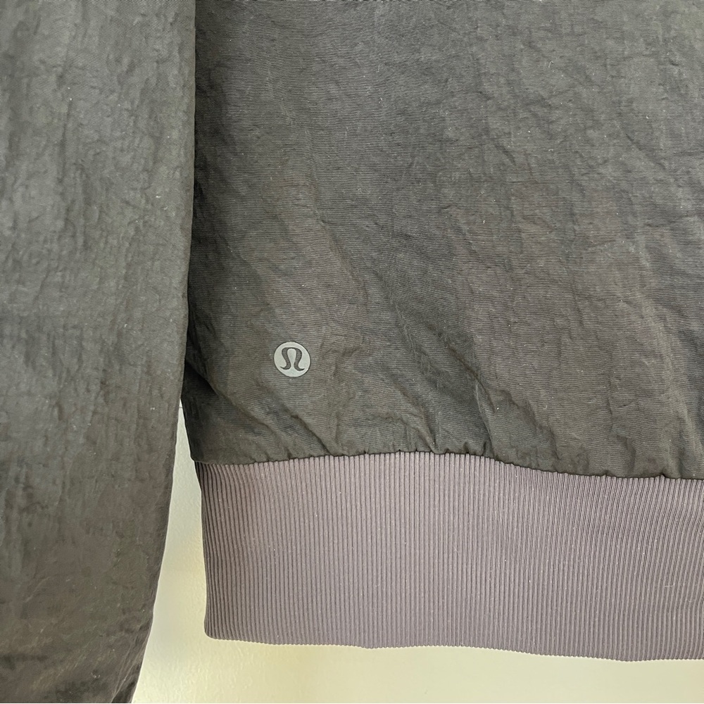 Lululemon Women’s Non-Stop Bomber Jacket. Black. Size 8. Reversible. - Picture 7 of 11